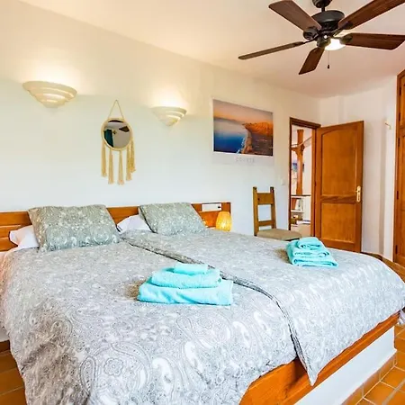 Apartment Chateau Morro 4 *