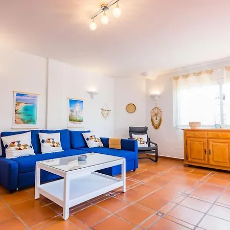 Apartment Chateau Morro 4 *